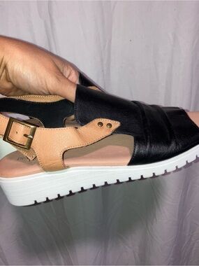 Django And Juliette Strap on Sandals